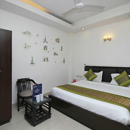 Oyo 9030 Hotel Delhi Airport Plaza Ню Делхи Екстериор снимка