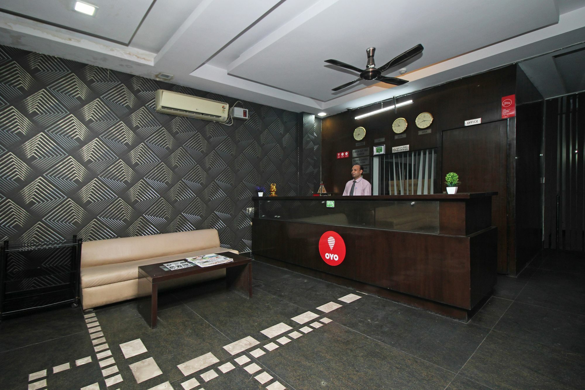 Oyo 9030 Hotel Delhi Airport Plaza Ню Делхи Екстериор снимка
