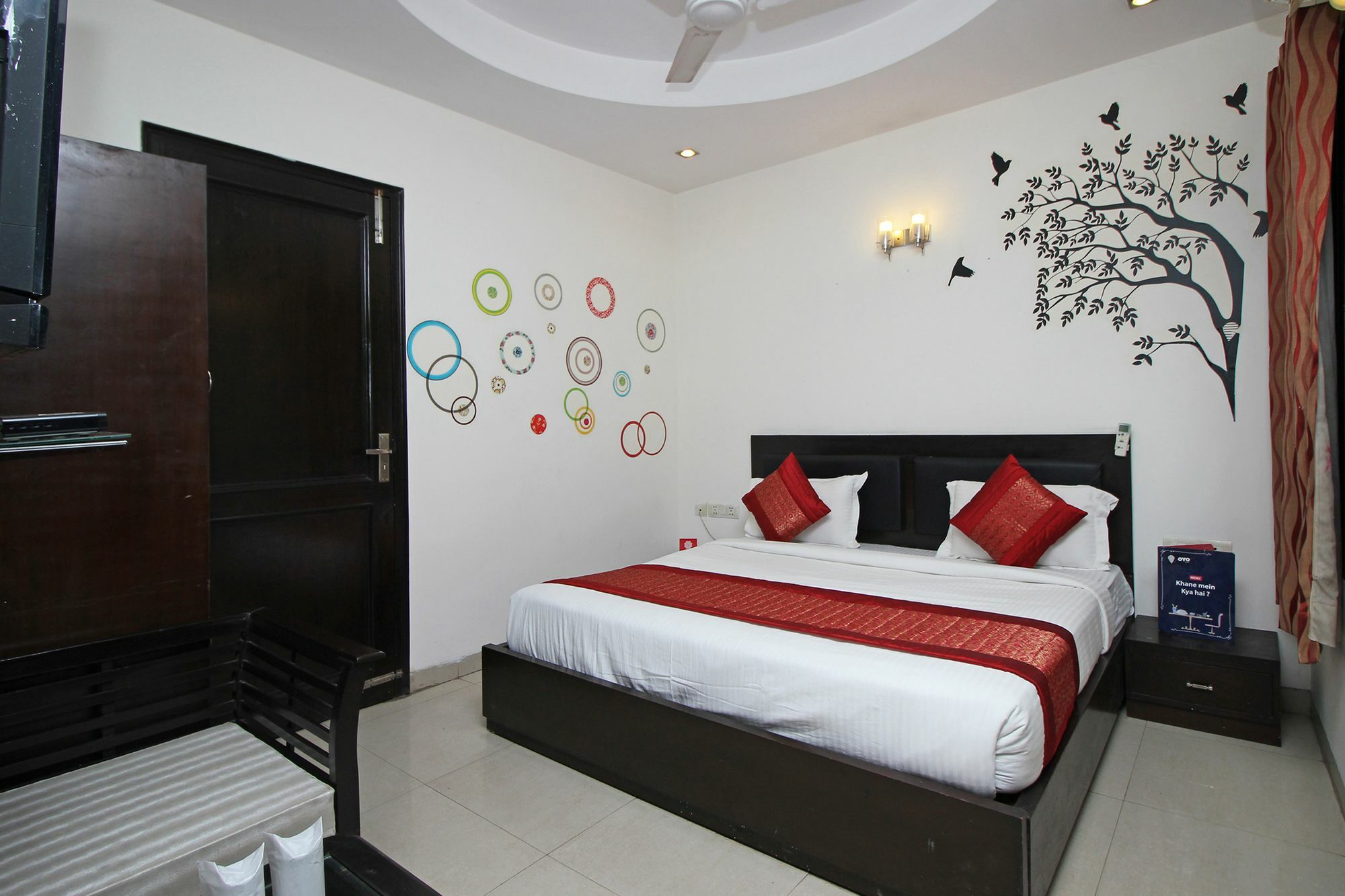 Oyo 9030 Hotel Delhi Airport Plaza Ню Делхи Екстериор снимка